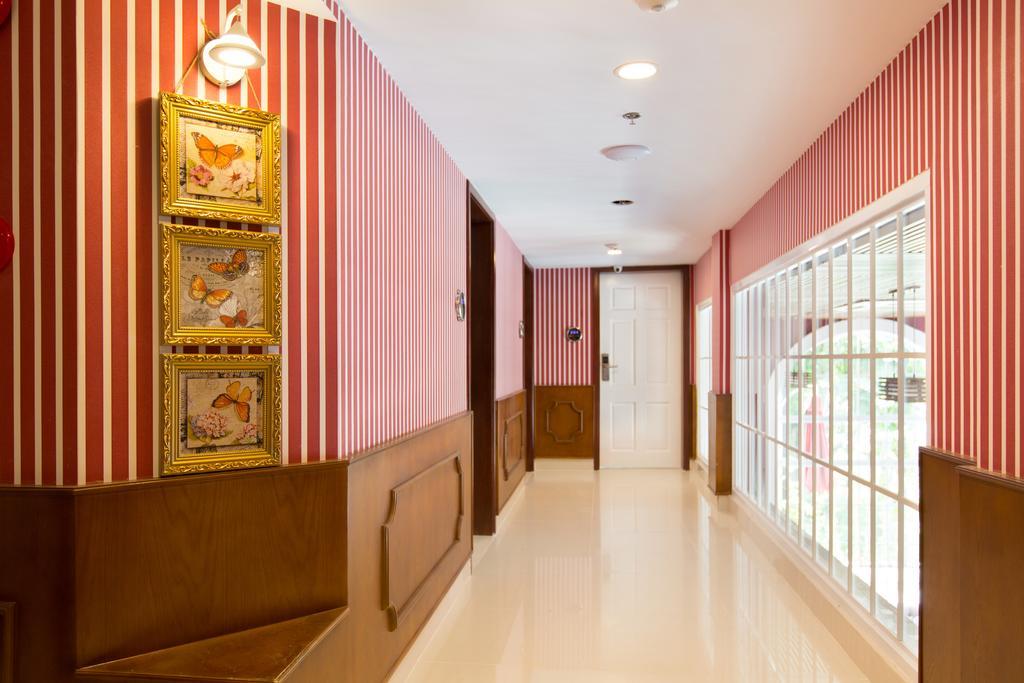 Hotel L'Odeon Phu My Hung Хошимин Номер фото